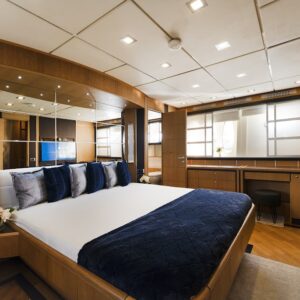 yacht charter in Portals Nous Mallorca room Yacht Experiences