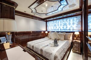 super yacht charter ibiza LADY YACHT IBIZA VIP3